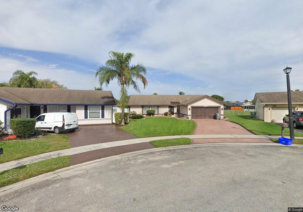 9377 Richmond Cir, Boca Raton, FL 33434 - photo 1