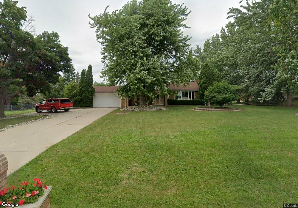 5210 Scenicvue Dr, Flint, MI 48532 - photo 1