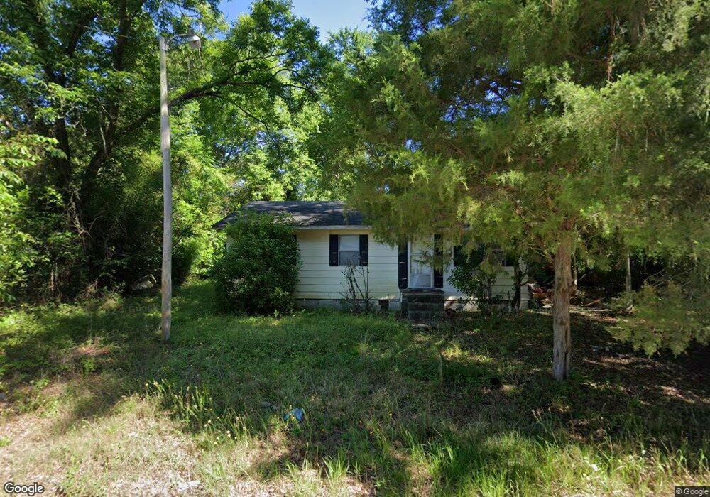 1102 Chesnut St, Camden, SC 29020 - photo 1