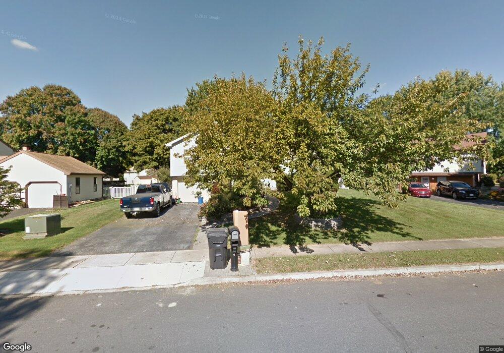 4833 Farming Ridge Blvd, Reading, PA 19606 - photo 1