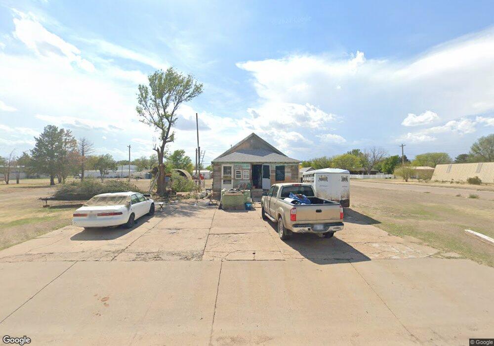 201 S Jefferson St, Hugoton, KS 67951 - photo 1