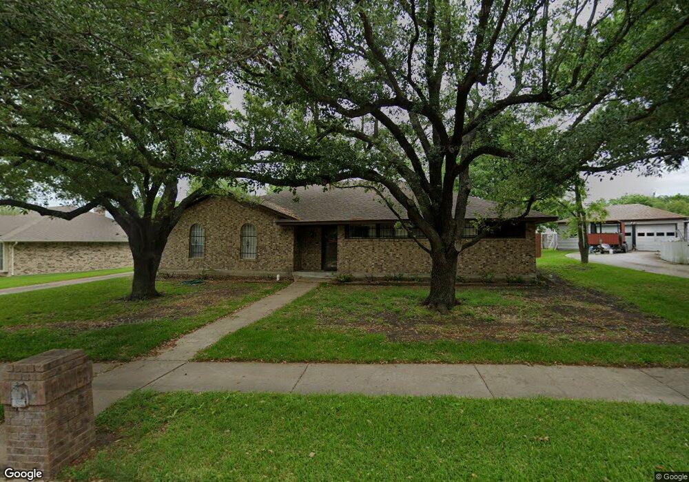 1310 Mount Vernon St, Ennis, TX 75119 - photo 1