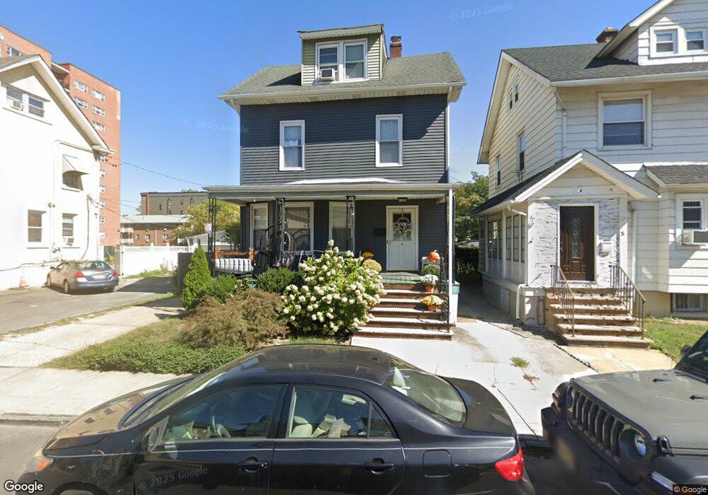 11 W End Place, Elizabeth, NJ 07202 - photo 1