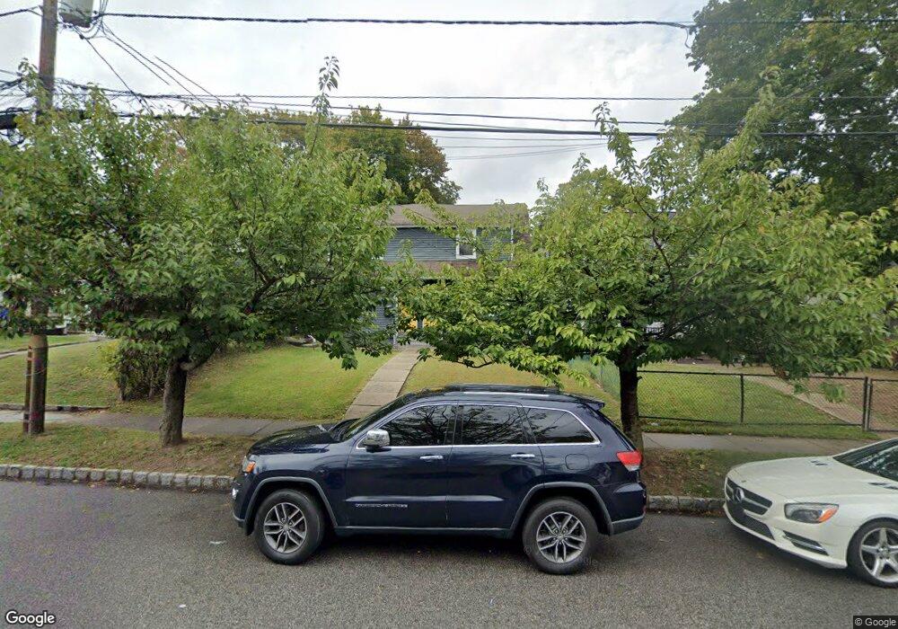 114 Maple Ave unit 2, Montclair, NJ 07042 - photo 1