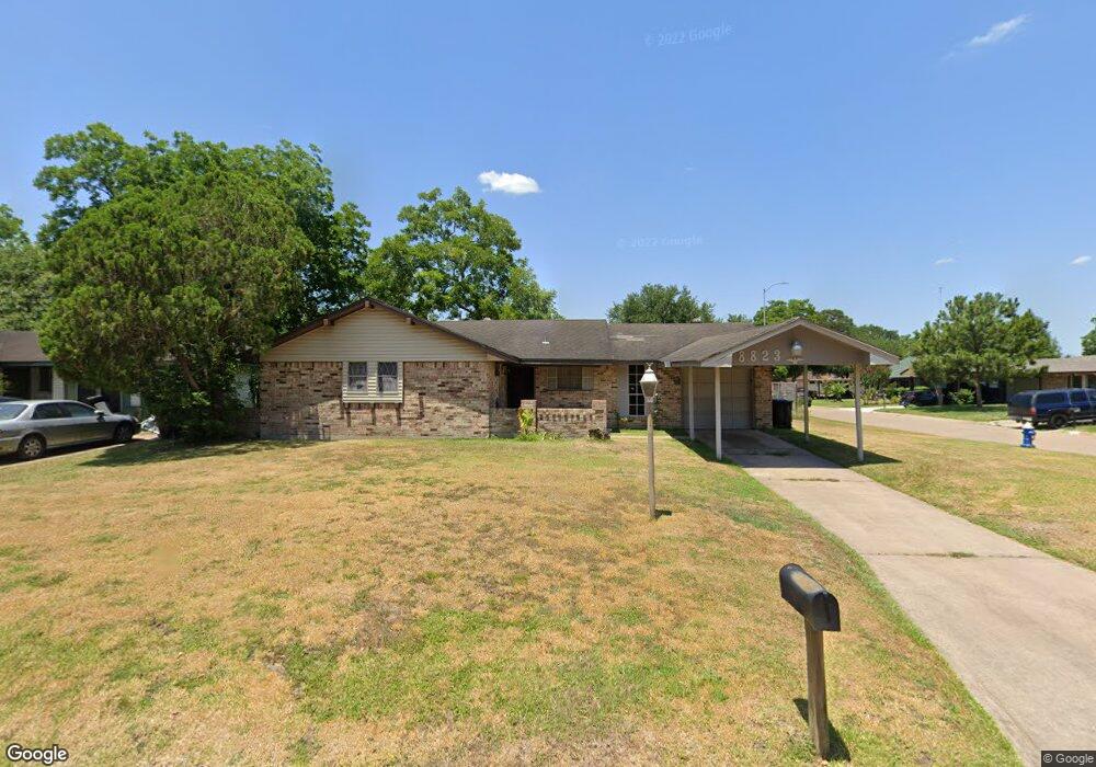 8823 Hillsgrove Ct, Houston, TX 77088 - photo 1
