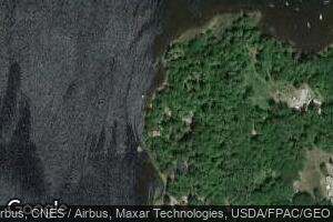 21 Island View Dr, Wayne, ME 04284