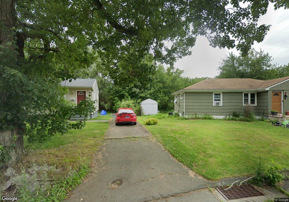 111 Chestnut St, Branford, CT 06405 - photo 1