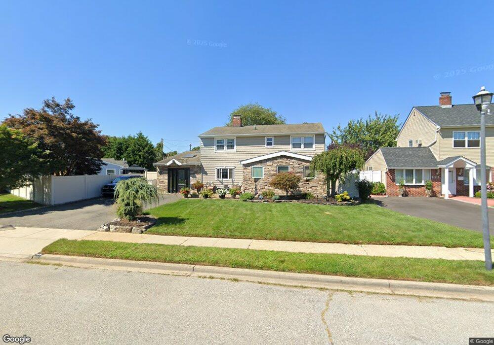 225 Sprucewood Dr, Levittown, NY 11756 - photo 1