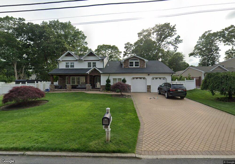 168 Woodbury Rd, Hauppauge, NY 11788 - photo 1