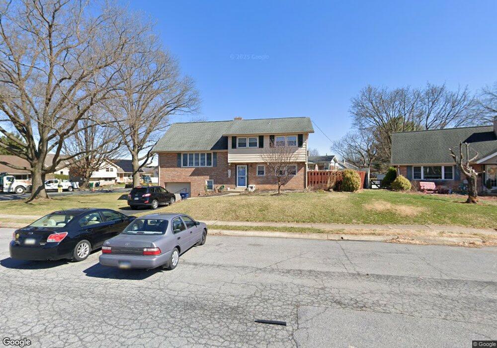 1112 Whitfield Ct, Reading, PA 19609 - photo 1