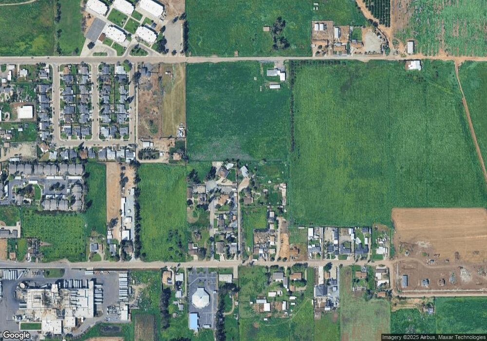 648 E Henderson Ave, Porterville, CA 93257 - photo 1