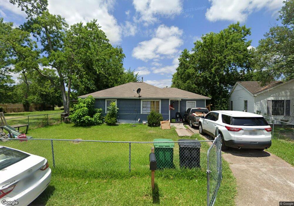 10747 Royal Pine Dr, Houston, TX 77093 - photo 1