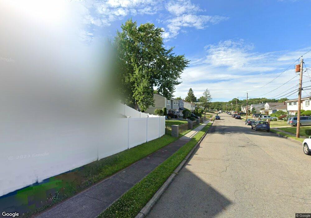 1047 Truxton Dr, Perth Amboy, NJ 08861 - photo 1