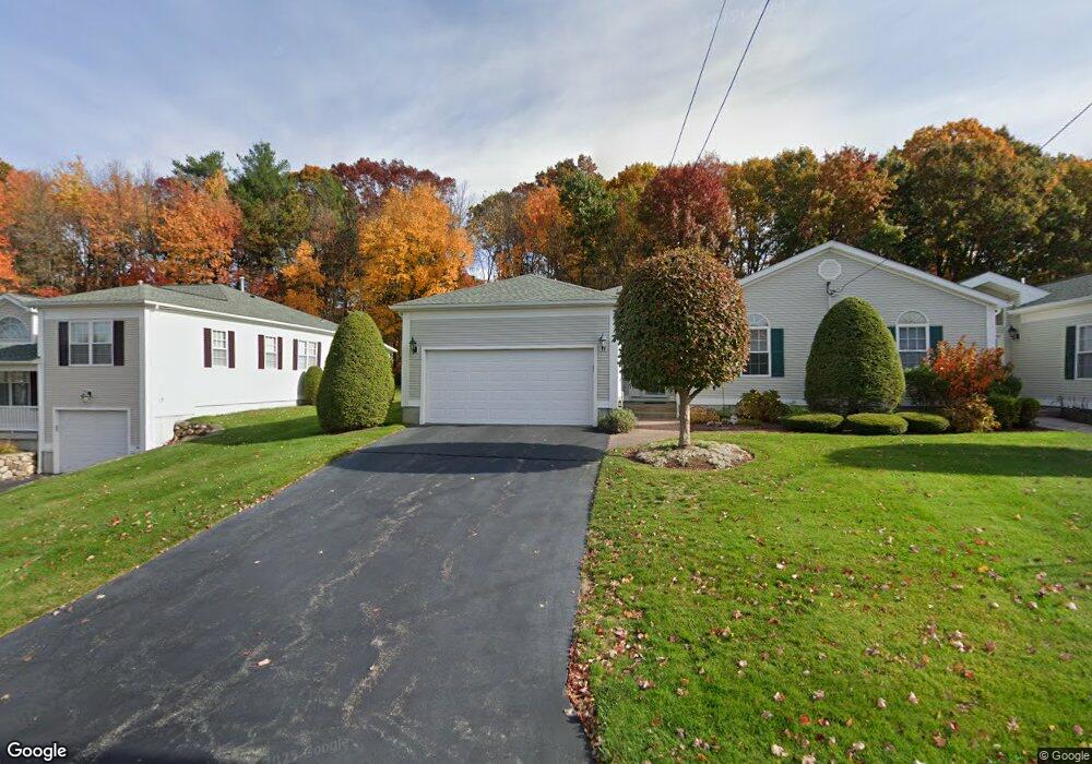 97 Orchard Meadows Dr, Smithfield, RI 02917 - photo 1