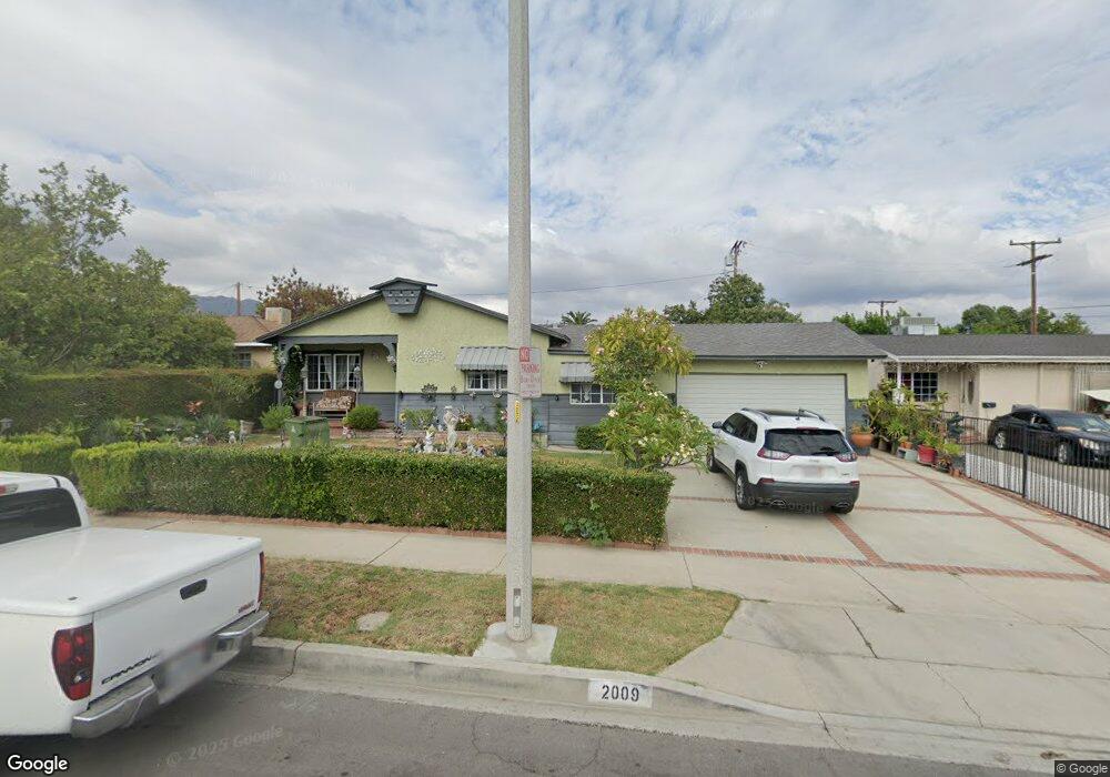 2009 Donnaglen Ave, San Fernando, CA 91340 - photo 1