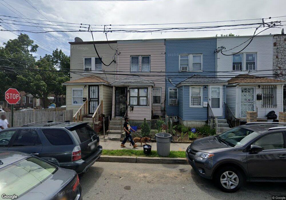 11854 154th St, Jamaica, NY 11434 - photo 1