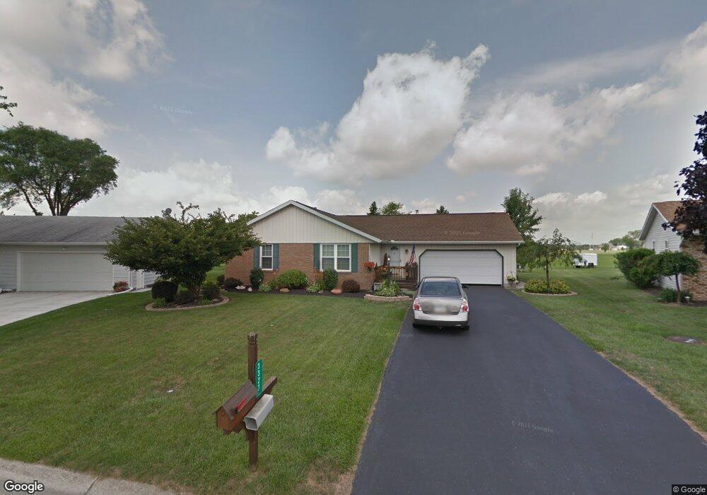 3327 Cynthia Dr, Lima, OH 45801 - photo 1