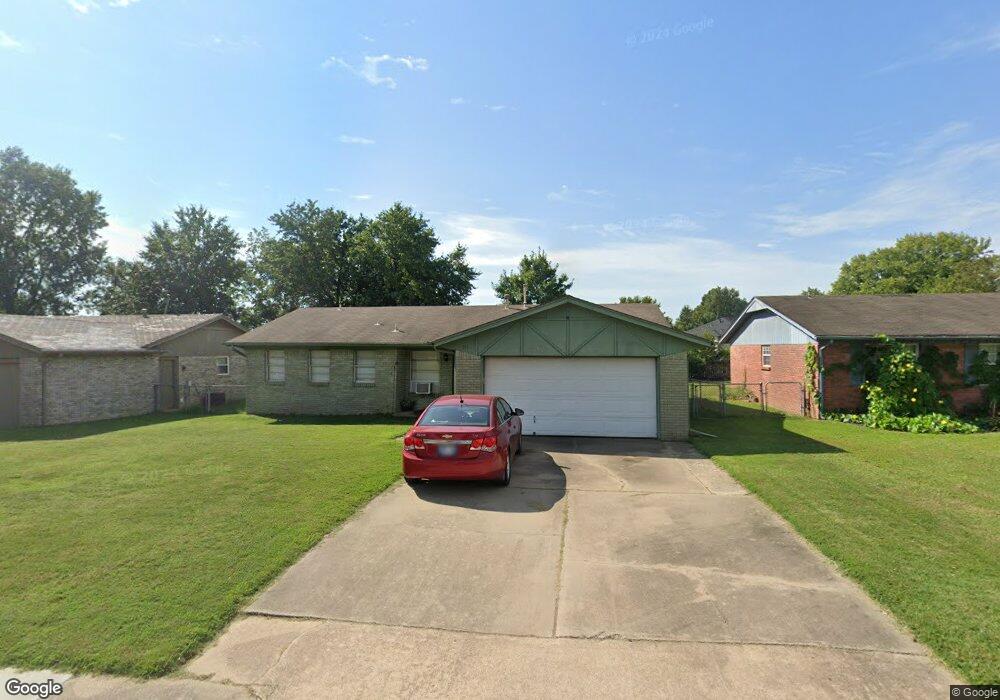 111 W Kent St, Broken Arrow, OK 74012 - photo 1