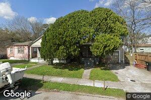 5445 Burgundy St, New Orleans, LA 70117