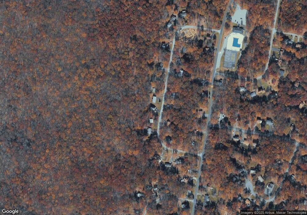 146 Segatti Cir, Bushkill, PA 18324 - photo 1