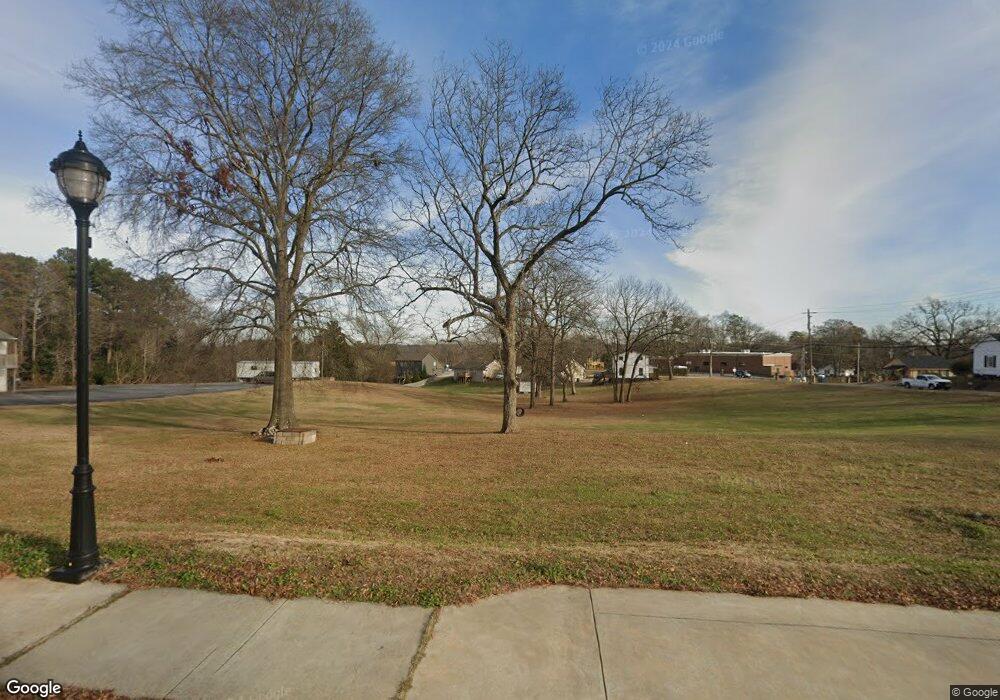 521 Washington St, Buford, GA 30518 - photo 1