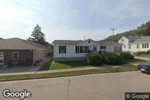 53 S 4th St, Lansing, IA 52151
