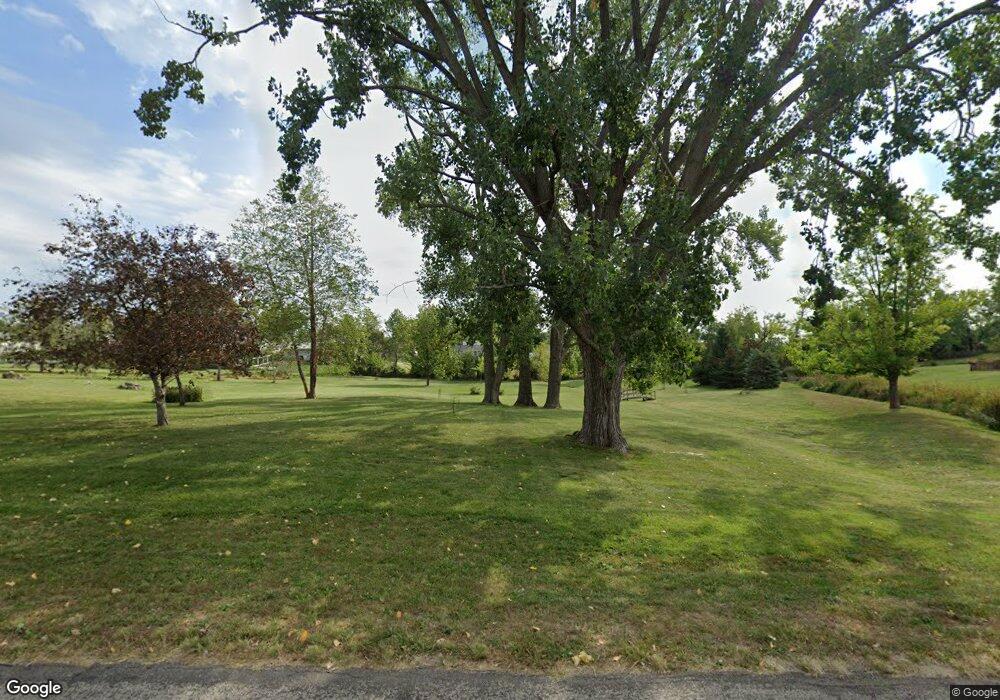 2421 27th St SW, Cedar Rapids, IA 52404 - photo 1