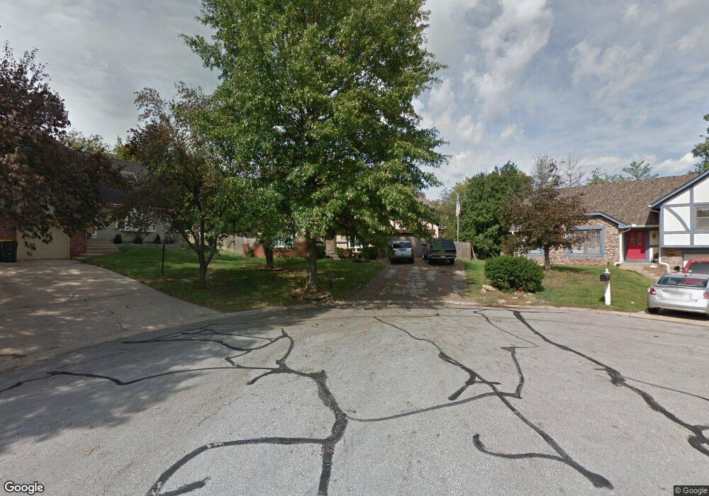 6518 Hallet St, Shawnee, KS 66216 - photo 1