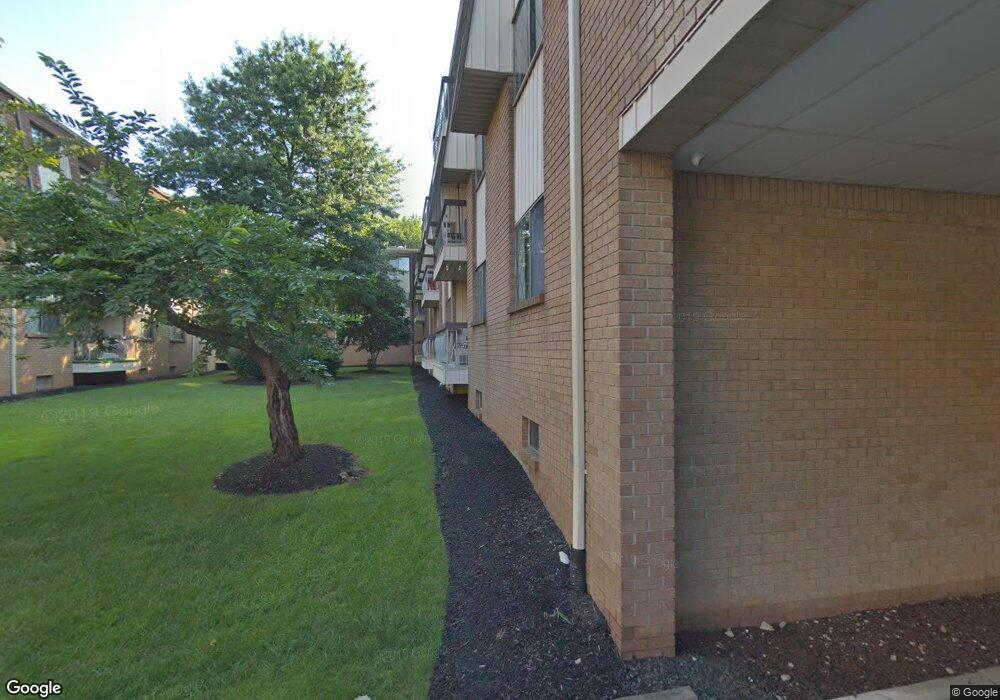 1150 W St George C06, Linden, NJ 07036 - photo 1