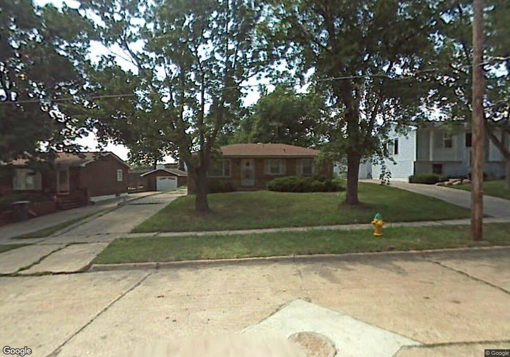 3810 SE 15th St, Des Moines, IA 50320 - photo 1