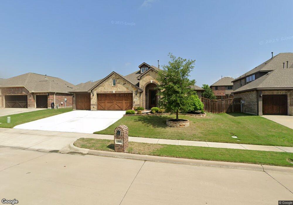 915 Redwood Ct, Wylie, TX 75098 - photo 1