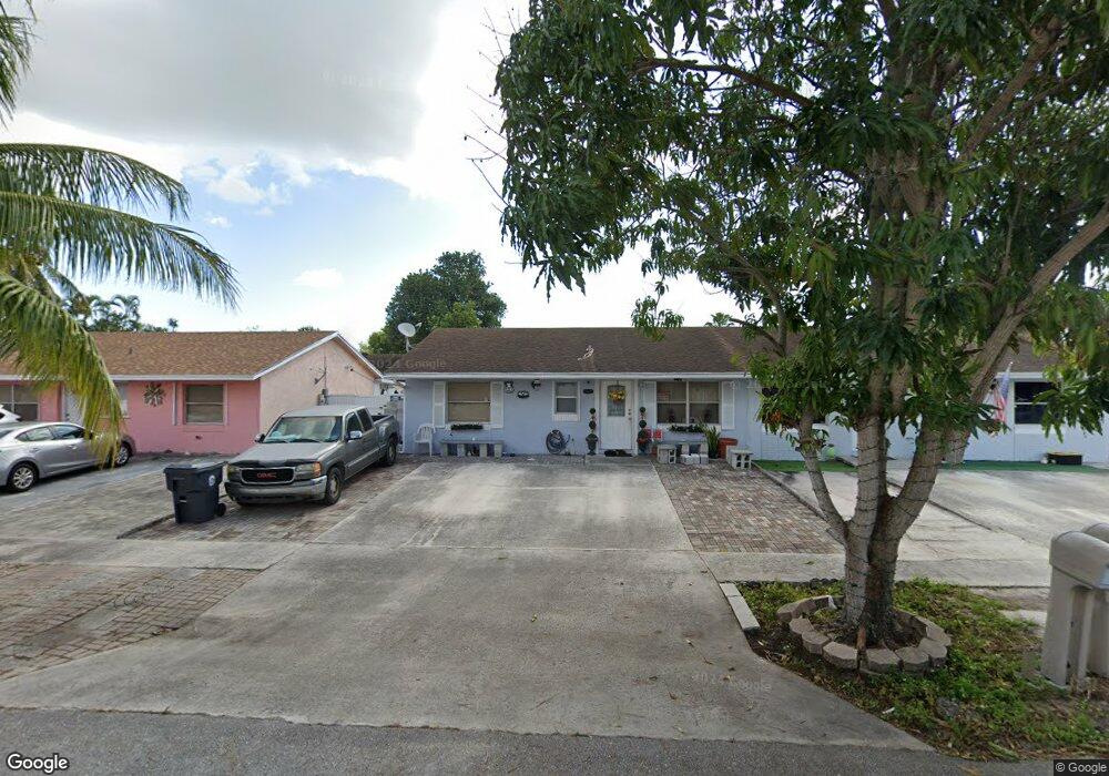 4920 Pimlico Ct, West Palm Beach, FL 33415 - photo 1