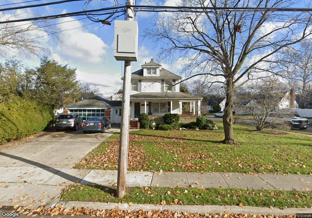 252 Little Whaleneck Rd, Merrick, NY 11566 - photo 1