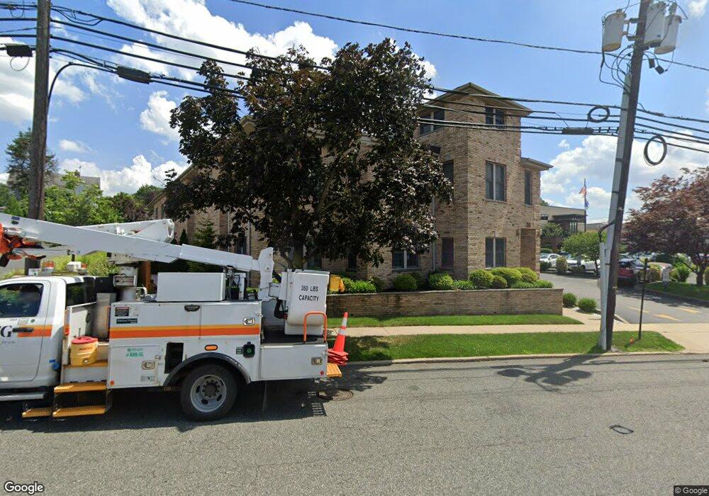 31 Stuyvesant Ave unit 8H, Lyndhurst, NJ 07071 - photo 1