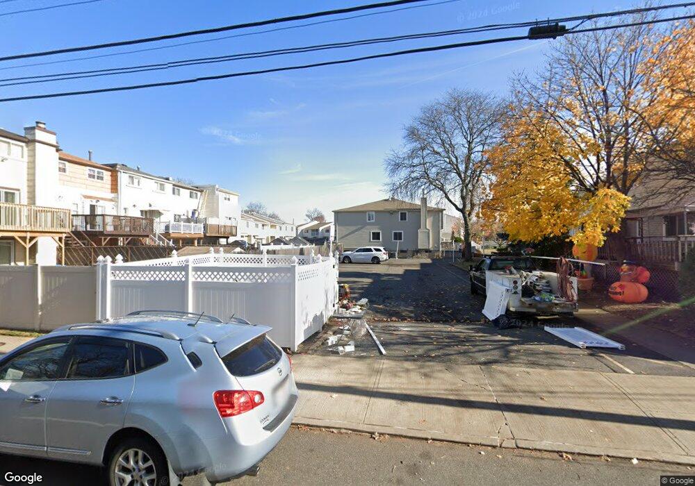 415 Willow Rd E unit 1, Staten Island, NY 10314 - photo 1