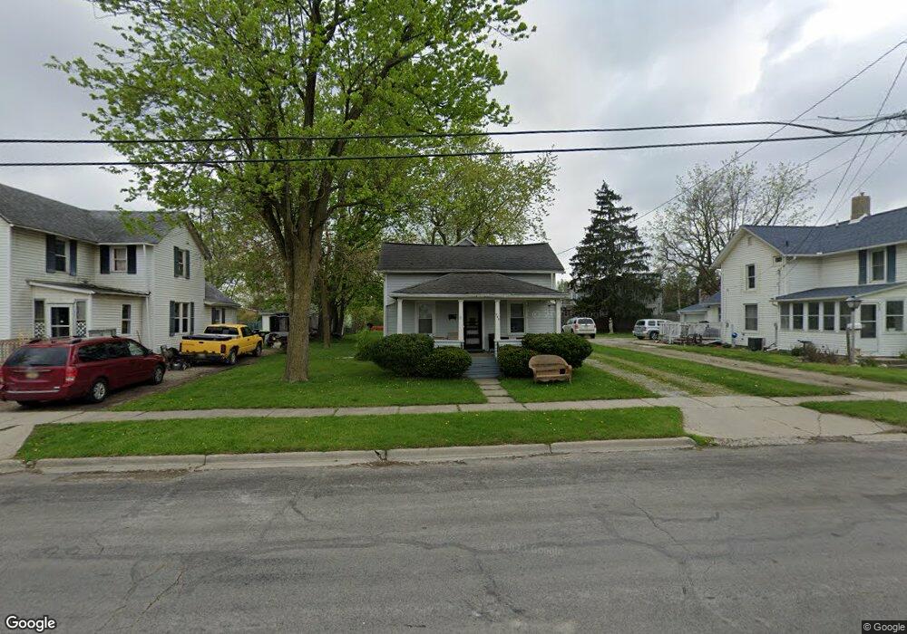 946 Treat St, Adrian, MI 49221 - photo 1