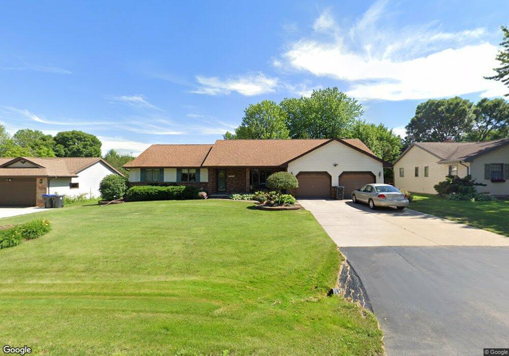 W2771 Breezewood Dr, Appleton, WI 54915 - photo 1