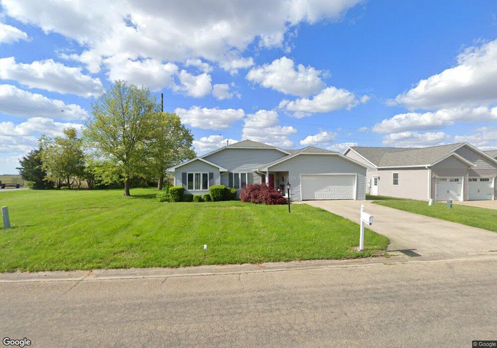 1920 Evergreen Ct, Mattoon, IL 61938 - photo 1