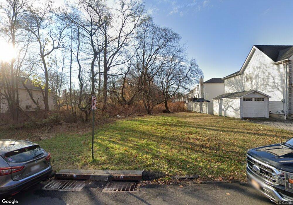 1448 Woodrow Rd, Staten Island, NY 10309 - photo 1