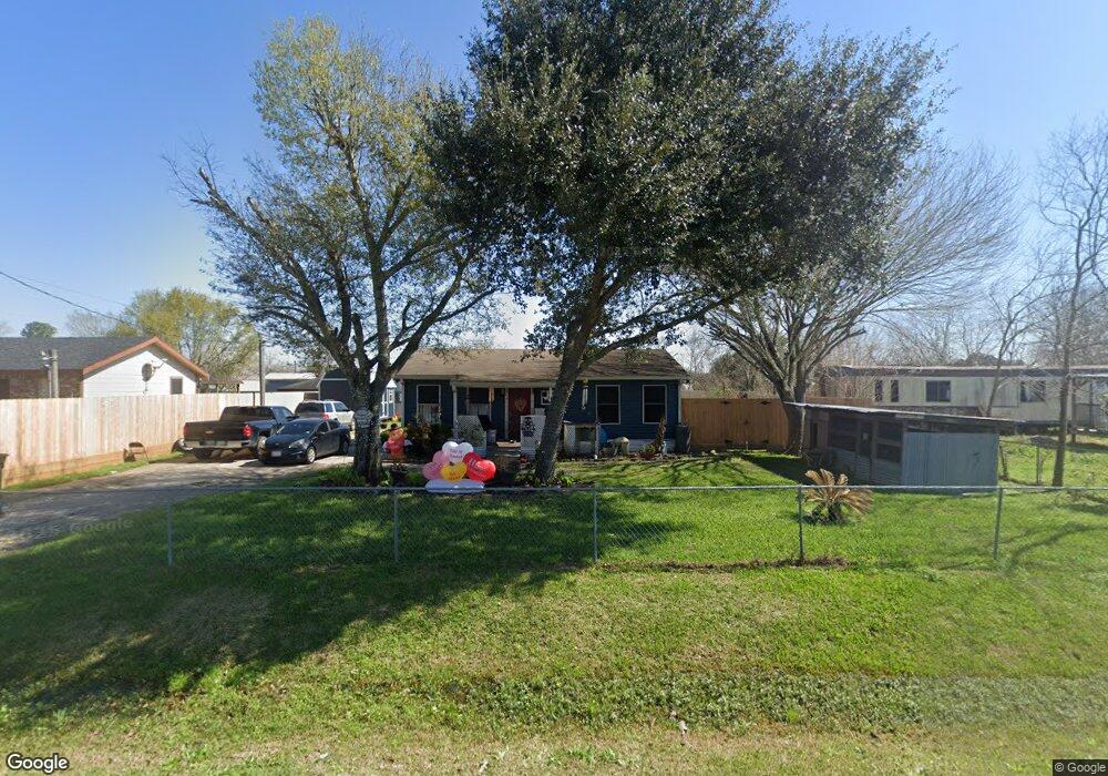 1046 County Road 712c, Alvin, TX 77511 - photo 1