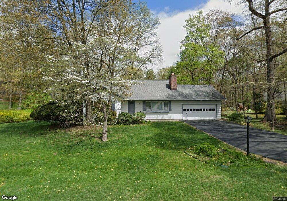 196 Cleveland Dr, Croton On Hudson, NY 10520 - photo 1