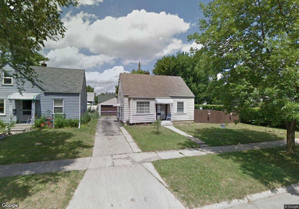 742 Leland St, Flint, MI 48507 - photo 1