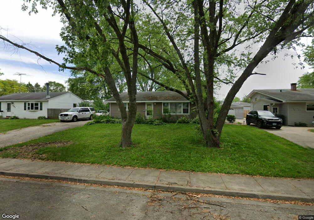 123 Siesta Rd, Carpentersville, IL 60110 - photo 1