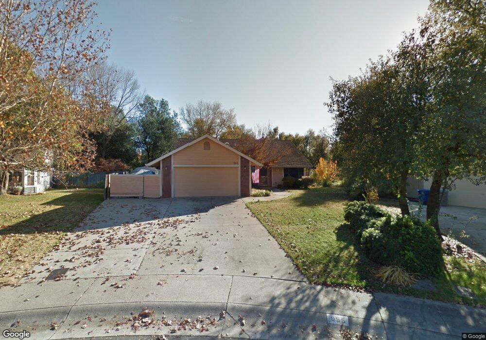 955 Edgewood Ct, Redding, CA 96003 - photo 1