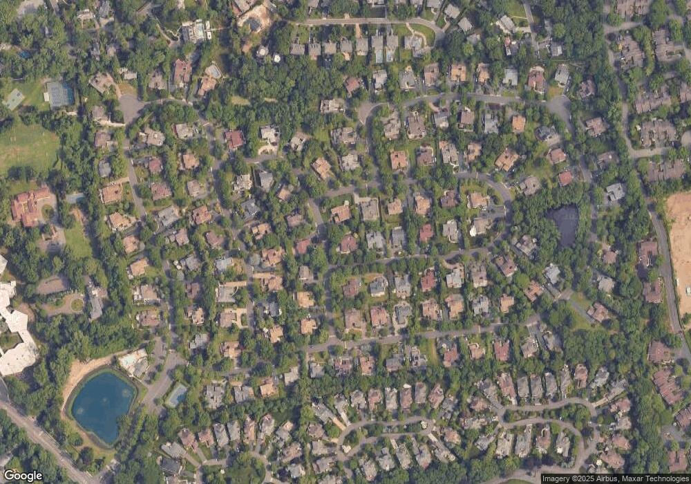 2 Brighton Rd S, Manhasset, NY 11030 - photo 1