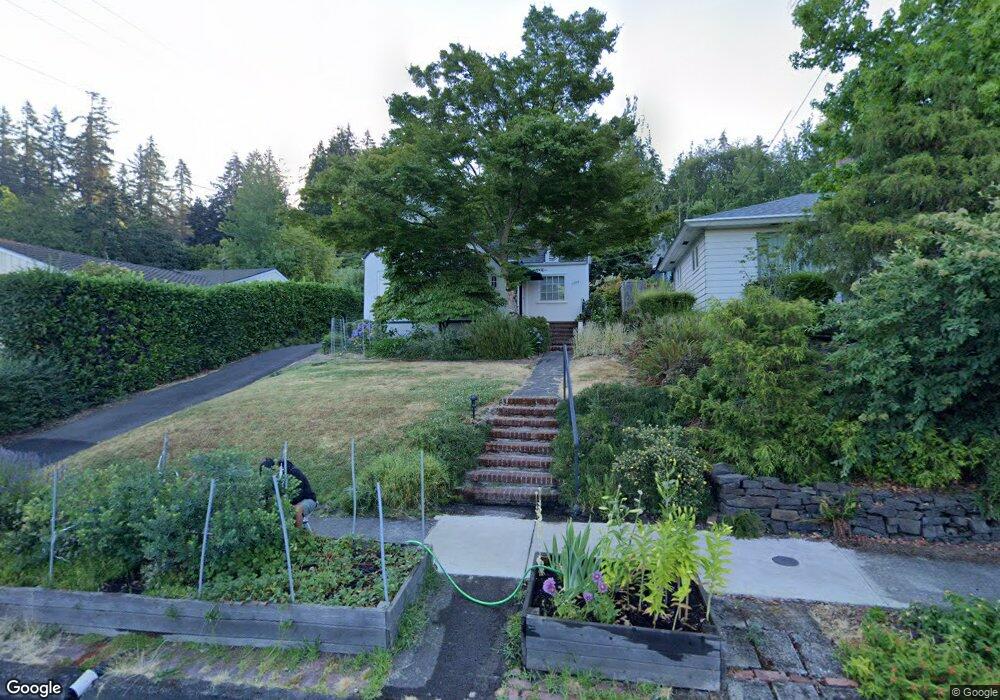 1745 Fairmount Blvd, Eugene, OR 97403 - photo 1