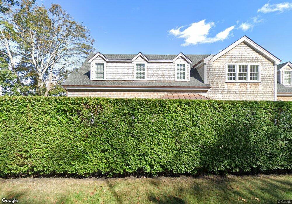 176 Eustis Ave, Newport, RI 02840 - photo 1