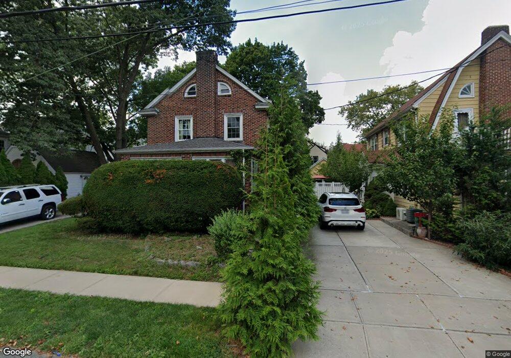 32-30 157th St, Flushing, NY 11354 - photo 1