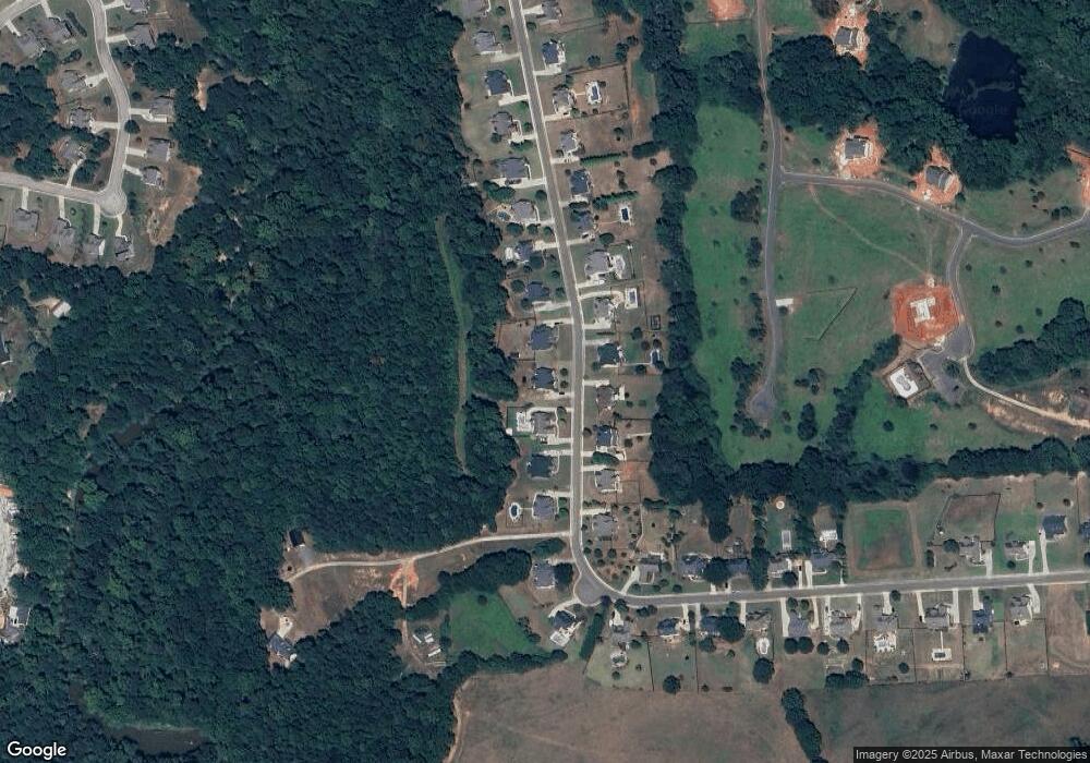 380 Durham Dr, Hoschton, GA 30548 - photo 1