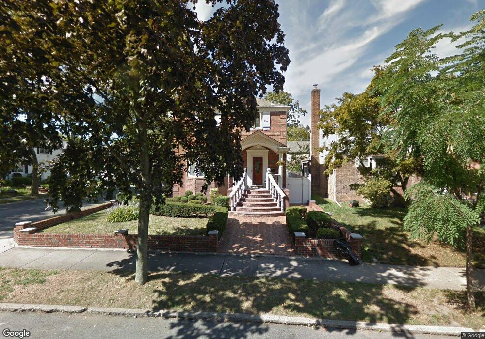 8154 190th St, Hollis, NY 11423 - photo 1